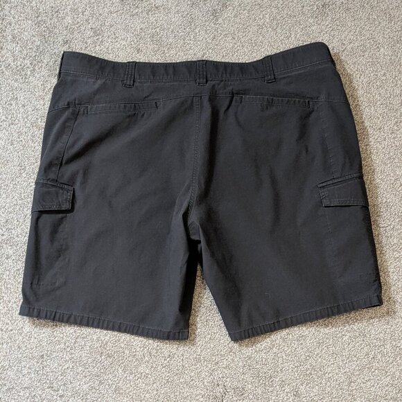 HAGGAR Active Series, Dark Gray Free Trek Cargo Shorts; Size 42 - Picture 2 of 5